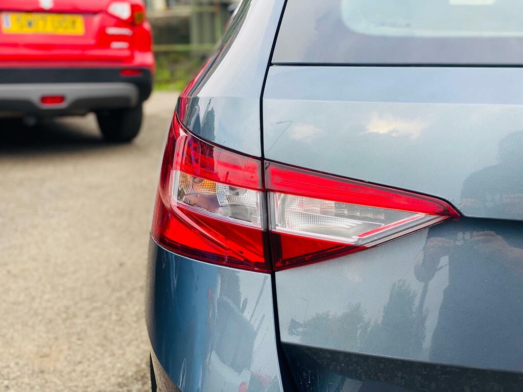 Skoda Superb Silver #13