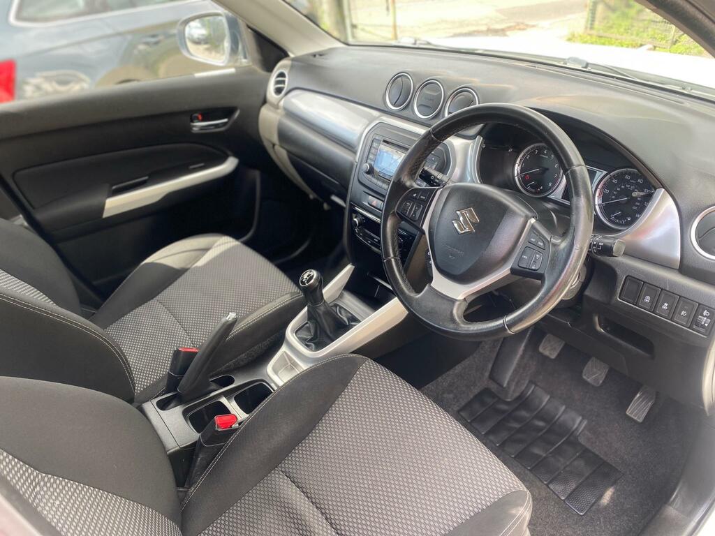 Suzuki Vitara Hatchback Brown #14