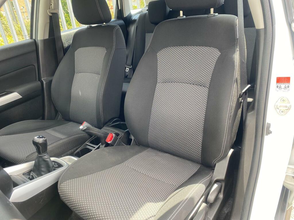 Suzuki Vitara Hatchback Brown #29