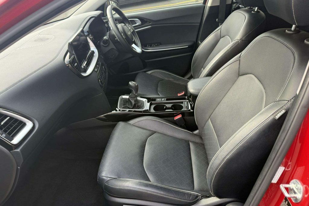 Kia Xceed 3 Grey #7