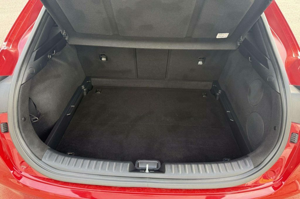 Kia Xceed 3 Grey #12