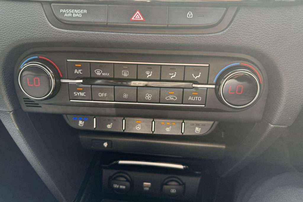 Kia Xceed 3 Grey #25