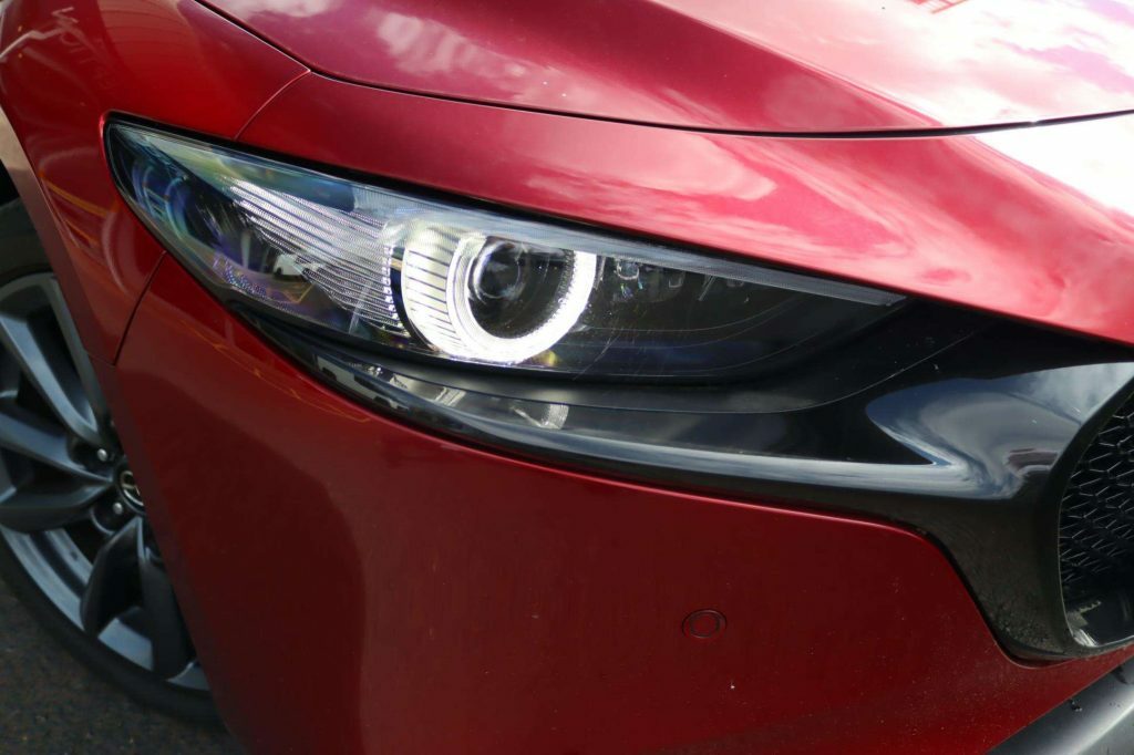 Mazda 3 2.0 E-sav-g 122Ps Exclusive-line Red #2