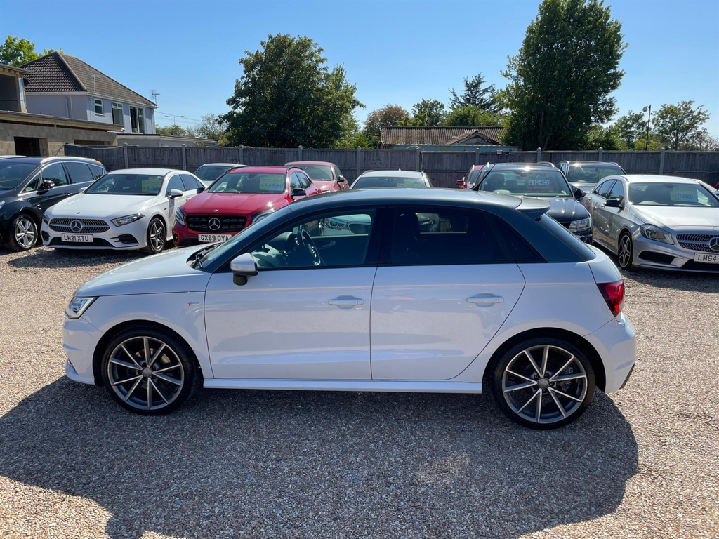 Audi A1 1.6 Tdi Black Edition Sportback S Tronic Euro 6 S White #3