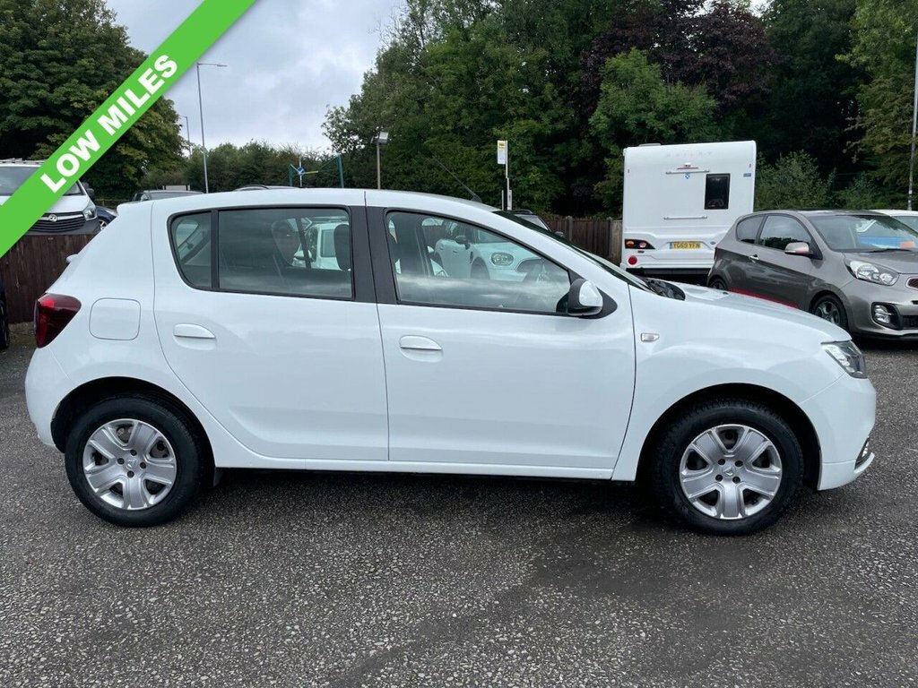 Dacia Sandero 0.9L Comfort White