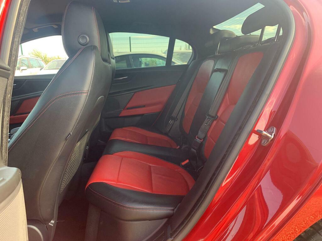 Jaguar XE Black #8