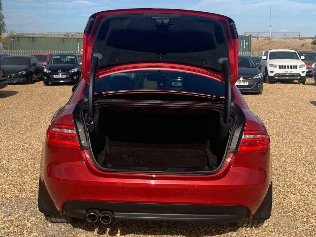 Jaguar XE Black #27