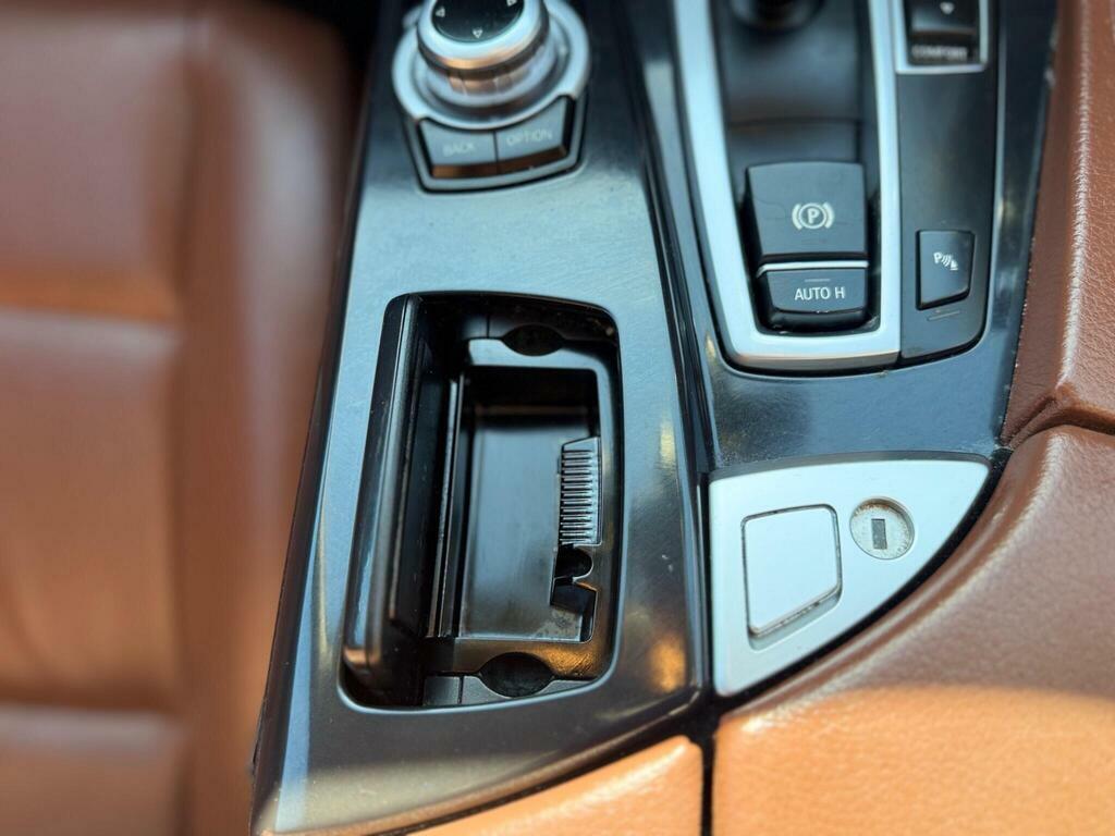 BMW 5 Series  Black #30