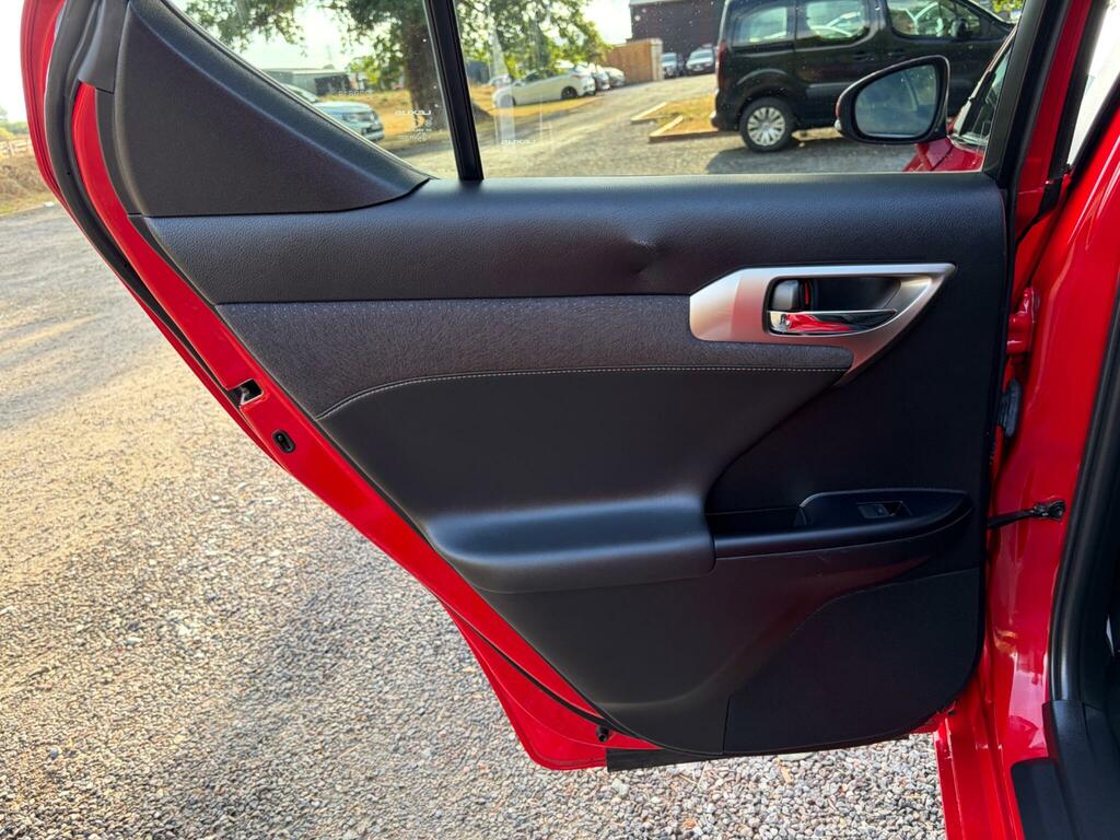 Lexus CT 1.8 200H Luxury Cvt Euro 6 Ss Red #42