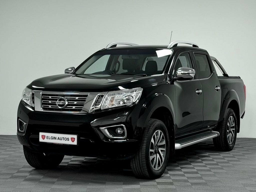 Nissan Navara 2L Tekna SK17RHF Black #3