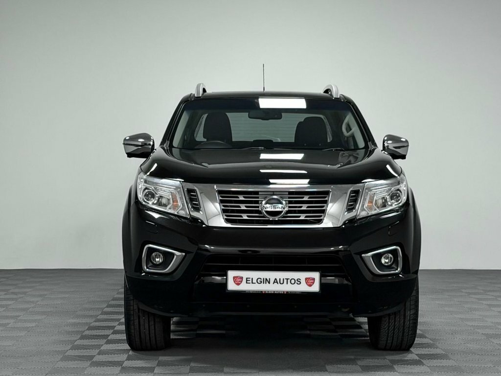 Nissan Navara 2L Tekna SK17RHF Black #2