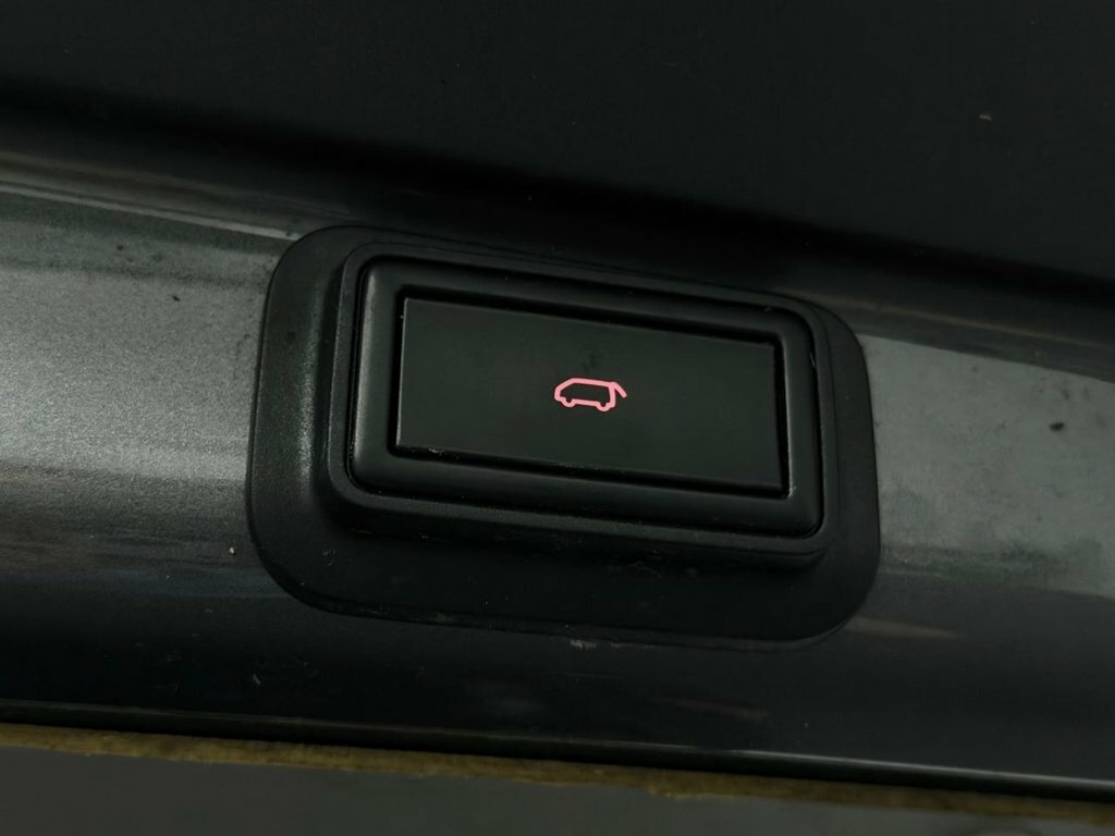 Volkswagen Transporter Panel Van Blue #36
