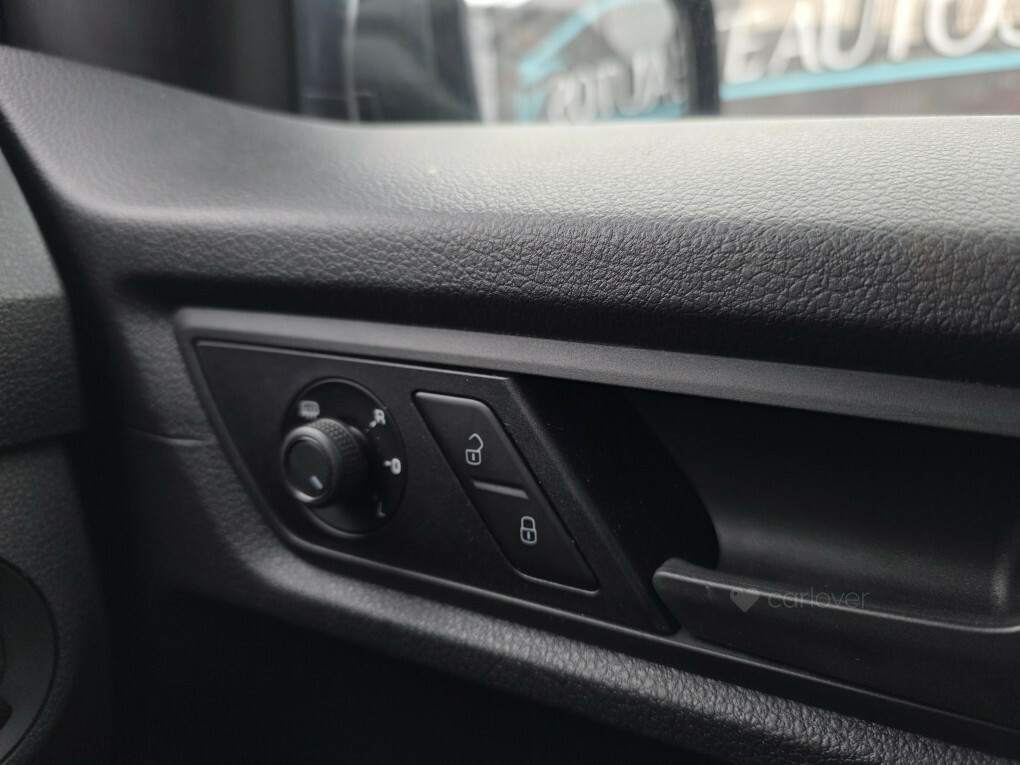 Volkswagen Caddy Panel Van Blue #14