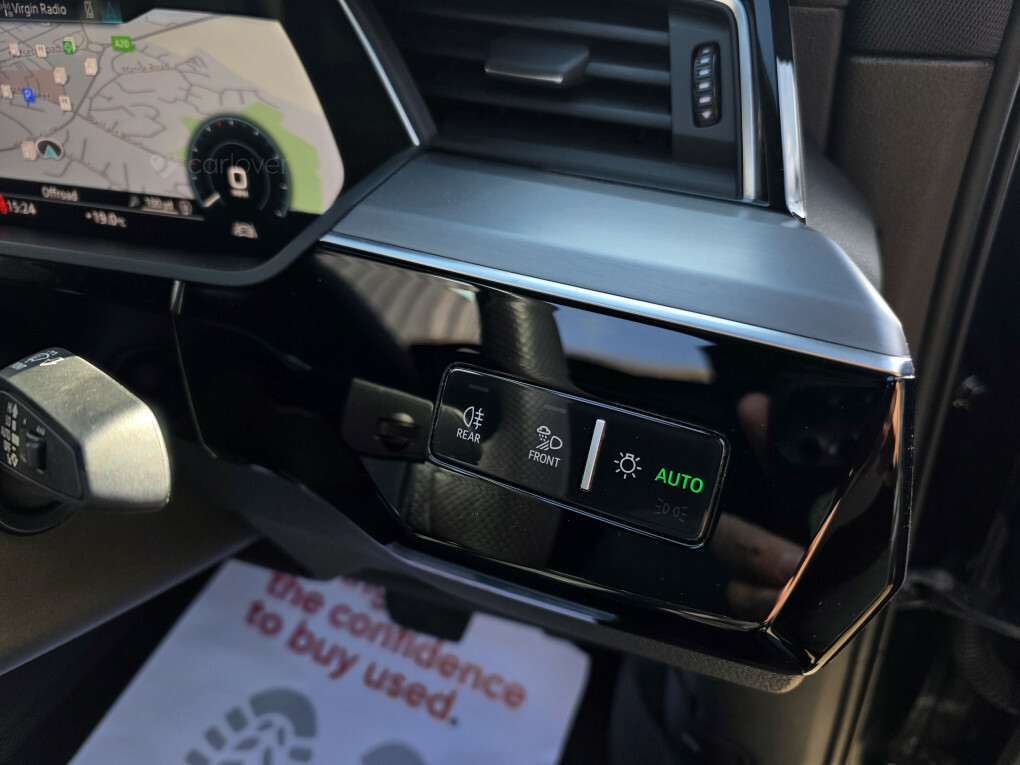 Audi E-tron E-tron Technik 50 Silver #9