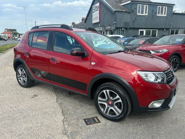 Dacia Sandero Stepway 2019 0.9 Tce Techroad Hatchback Red