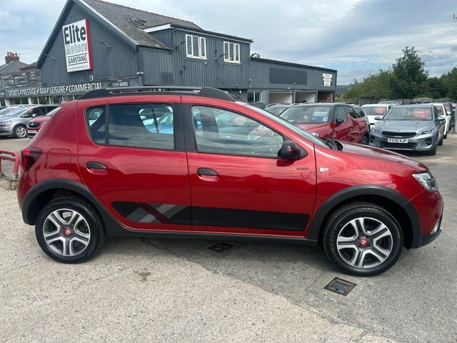 Dacia Sandero Stepway 2019 0.9 Tce Techroad Hatchback PRZ4096 Red #2