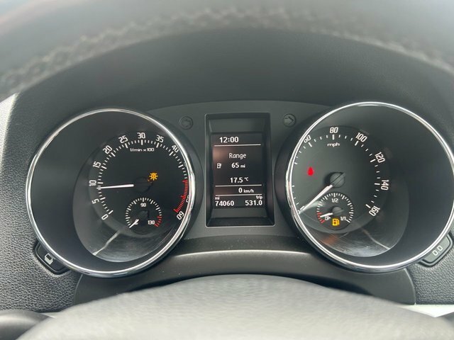 Skoda Yeti 2016 2.0 Tdi Se Outdoor Euro 6 Grey #3