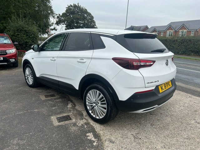 Vauxhall Grandland X 2018 1.2 Turbo Sport Nav Suv Eur White #2