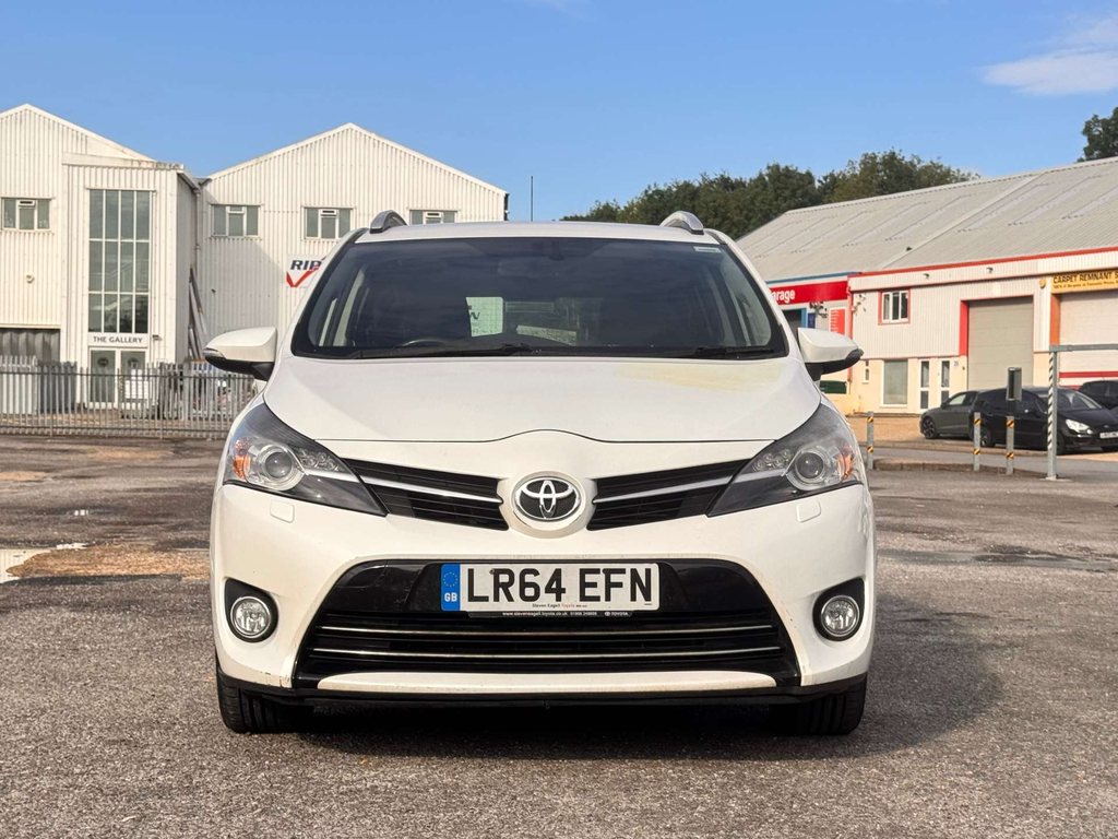 Toyota Verso Excel D-4d White