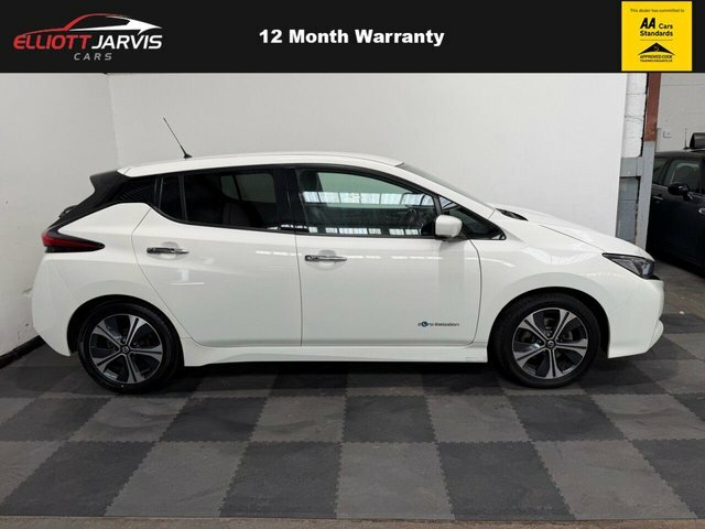 Nissan Leaf 40Kwh N-connecta Hatchback 150 White #2