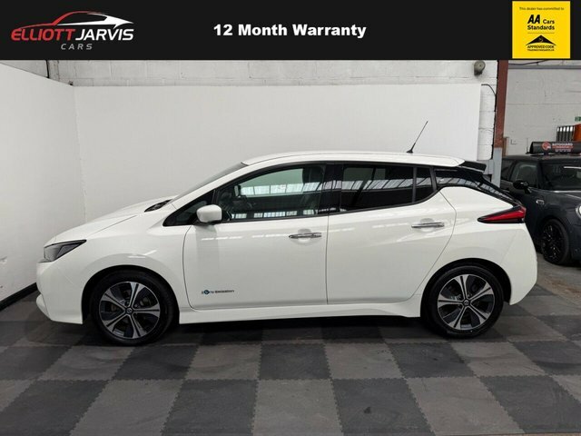 Nissan Leaf 40Kwh N-connecta Hatchback 150 White #4