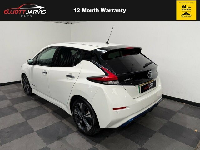 Nissan Leaf 40Kwh N-connecta Hatchback 150 White #3