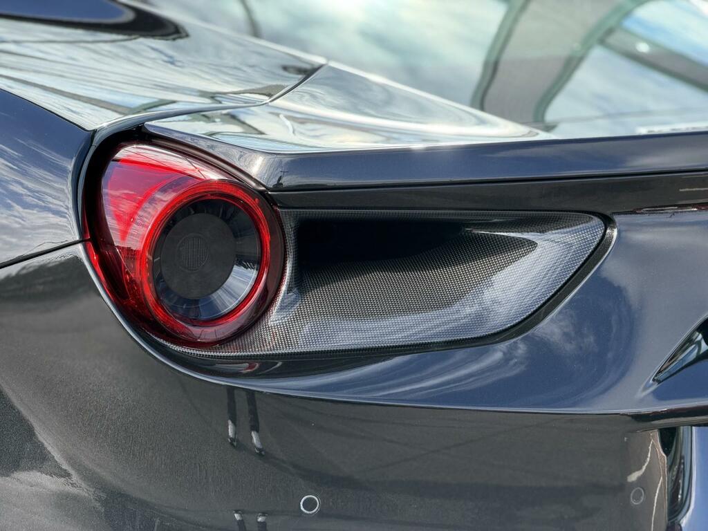Ferrari 488 2dr Auto Red #28