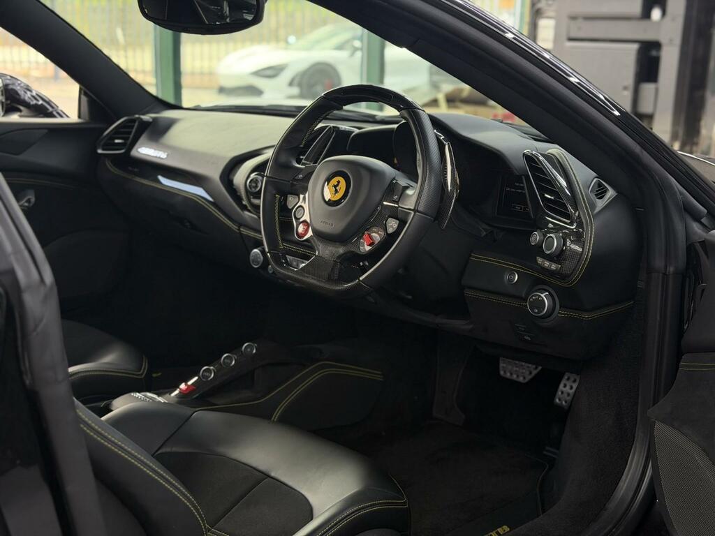 Ferrari 488 2dr Auto Red #46