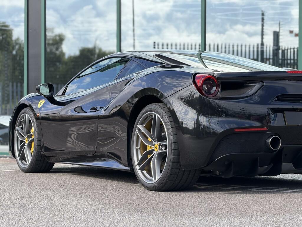 Ferrari 488 2dr Auto Red #29