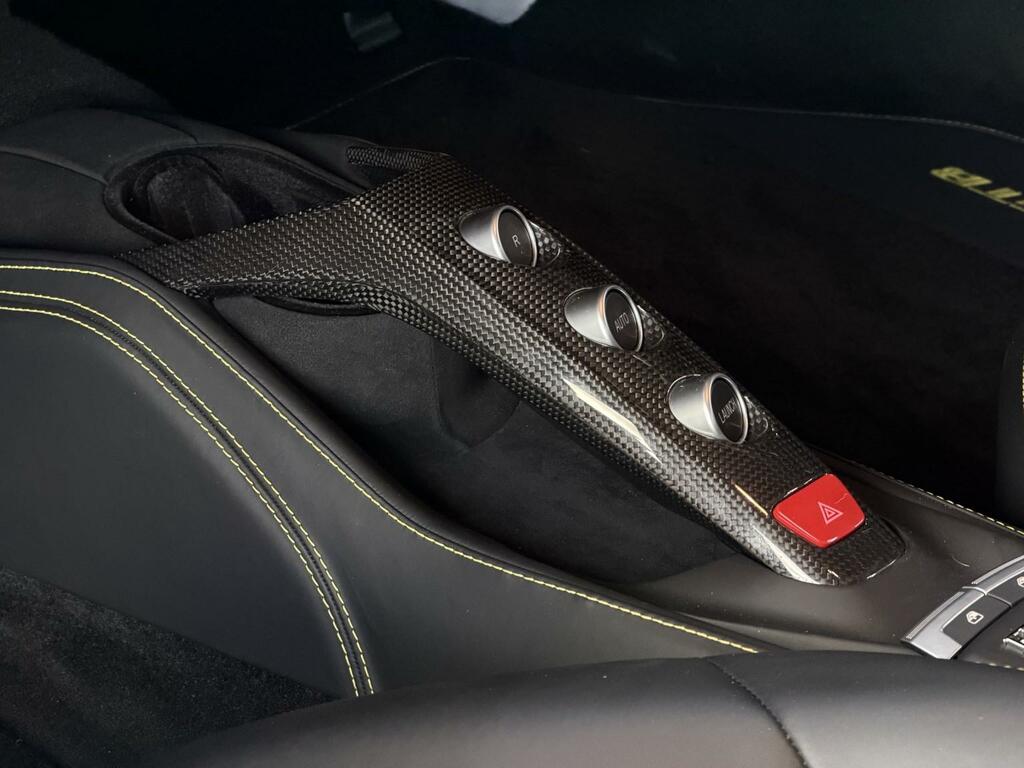 Ferrari 488 2dr Auto Red #59