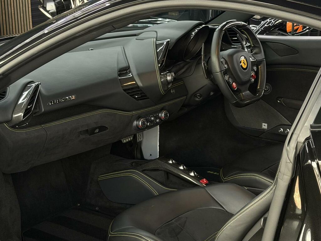 Ferrari 488 2dr Auto Red #51