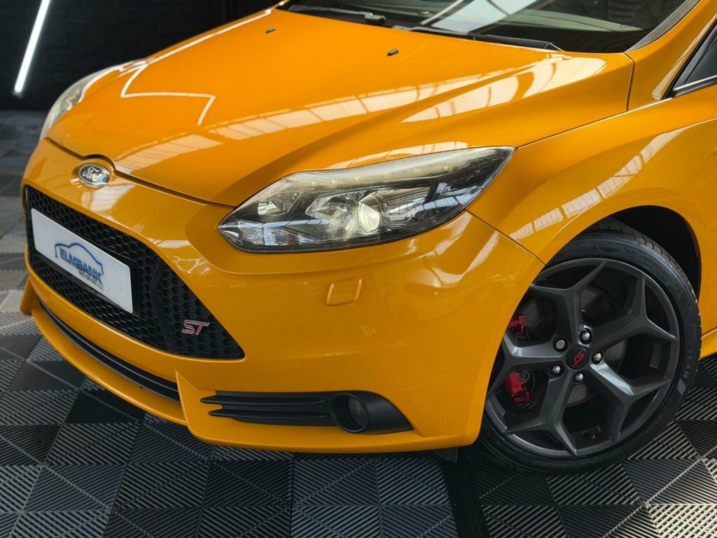 Ford Focus 2L St-3 SV63CSO Yellow #3