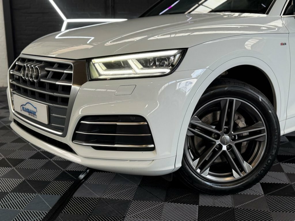 Audi Q5 2L S Line SH68BVR White #3