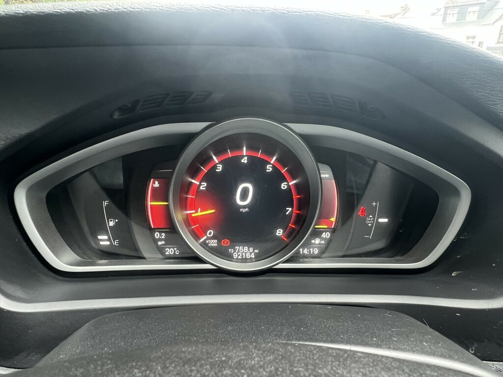 Volvo V40 2.0 R-design T2 Black #4