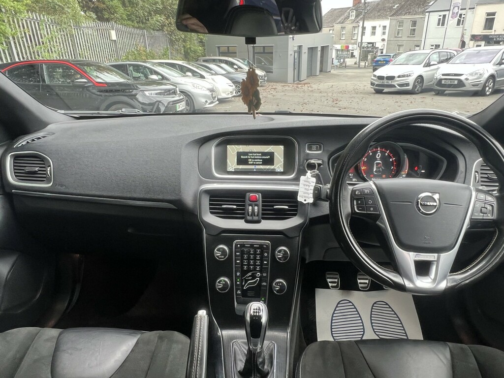 Volvo V40 2.0 R-design T2 Black #6