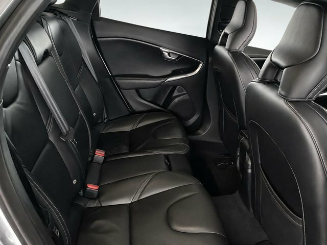 Volvo V40 Black #7