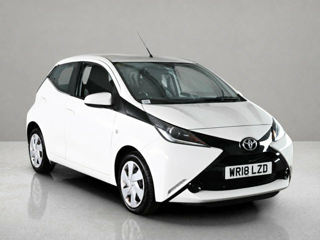 Toyota Aygo 1.0 Vvt-i X-play Hatchback White