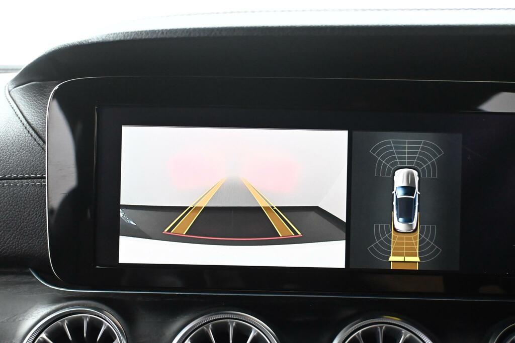 Mercedes-Benz E Class Amg Line Blue #17