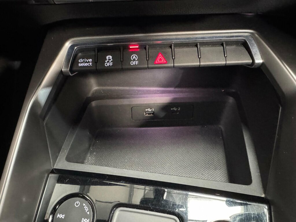 Audi A3 30 Tfsi Technik Black #63