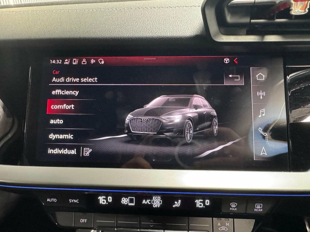 Audi A3 30 Tfsi Technik Black #32