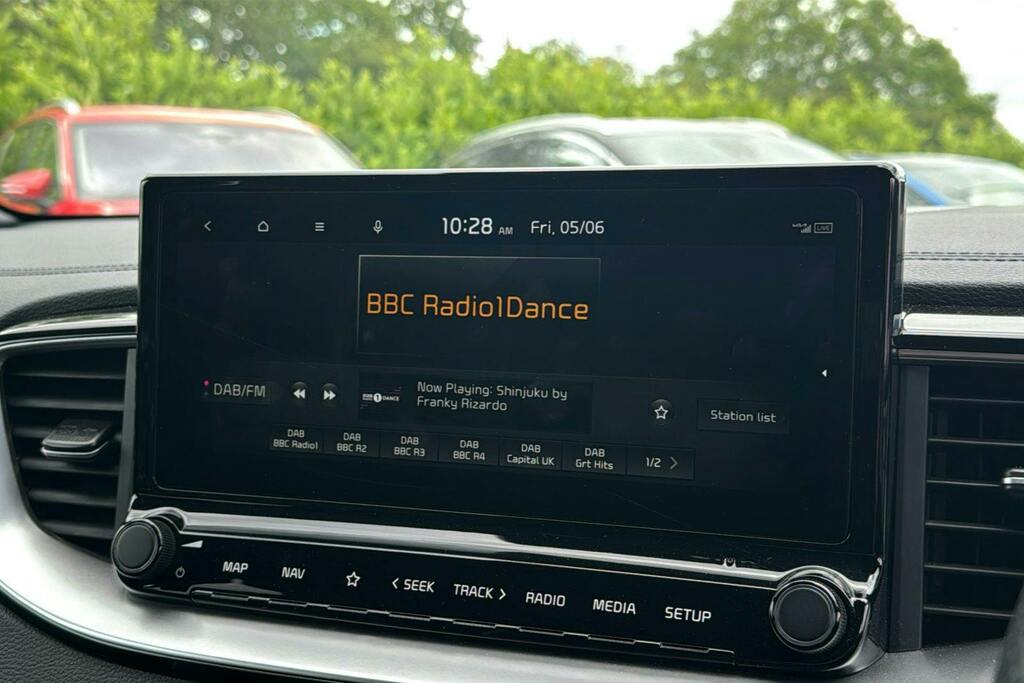 Kia Proceed Gt-line S White #20