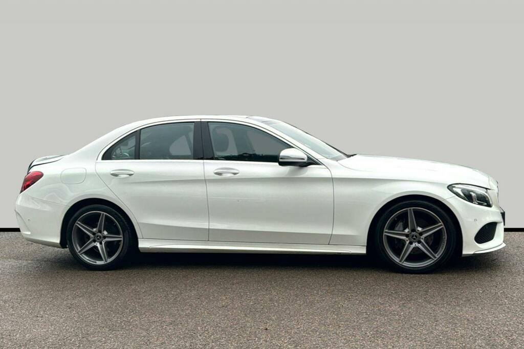 Mercedes-Benz C Class 2.1 C220d Amg Line Premium Saloon G T White