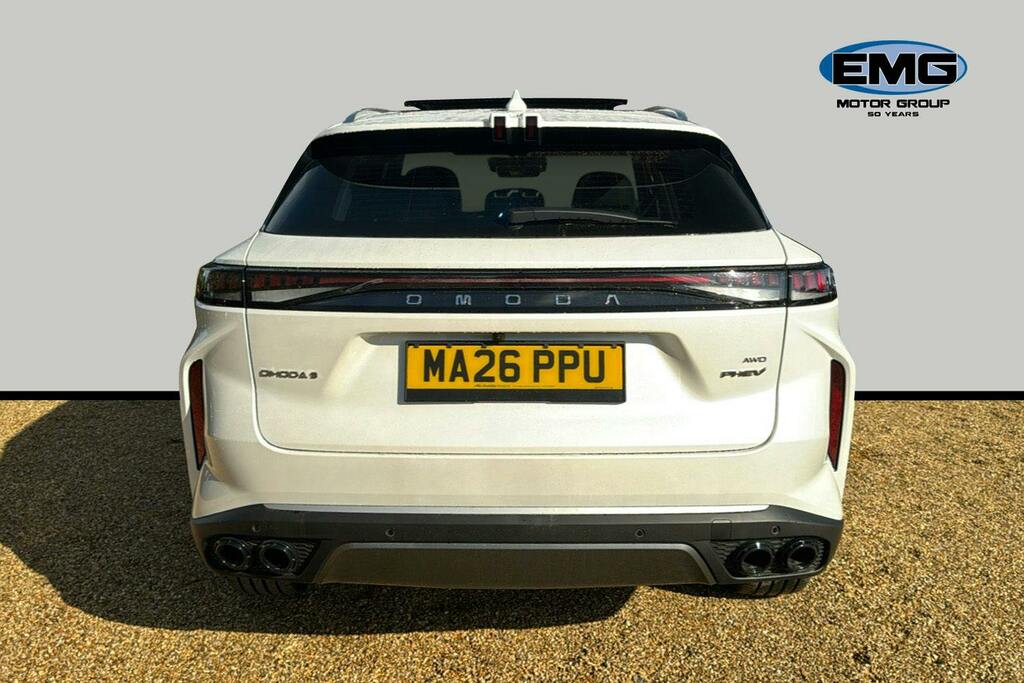 Omoda 9 1.5T Shs 34.46Kwh Noble Suv Plug In Hyb White #5