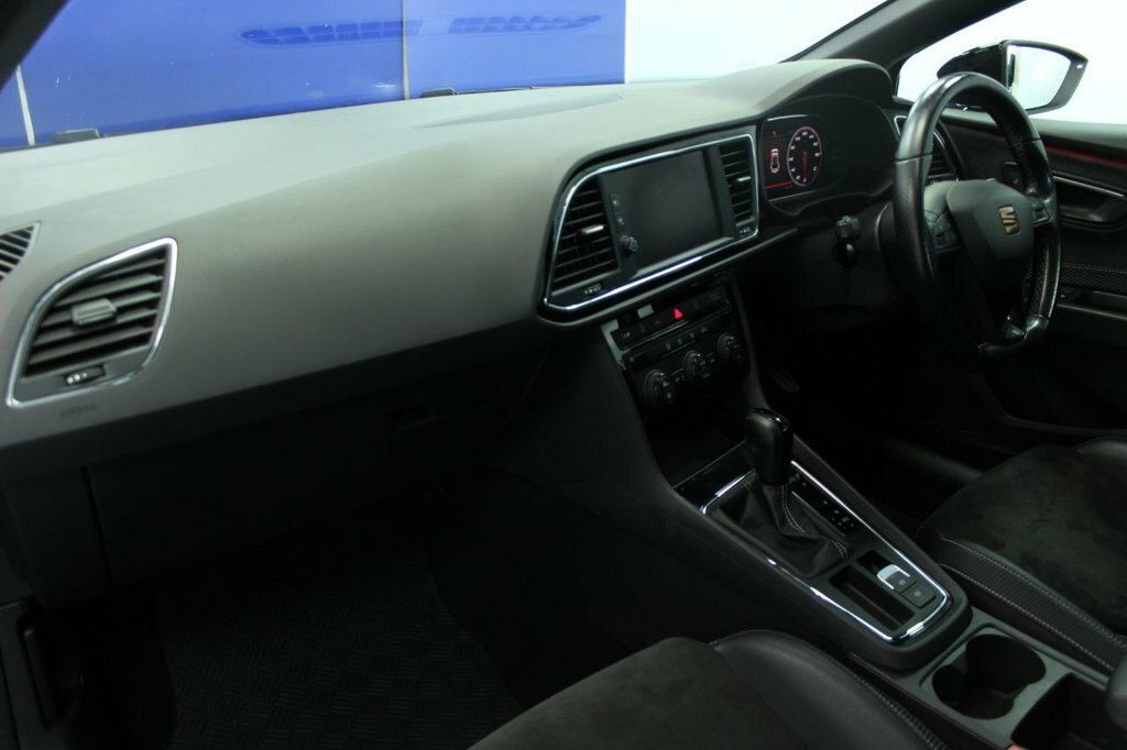 Seat Leon 2L Cupra 290 FP68NYC Blue #3