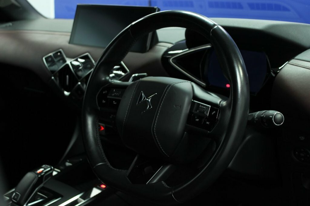 DS DS 3 Crossback 1.2L La Premiere Black #4