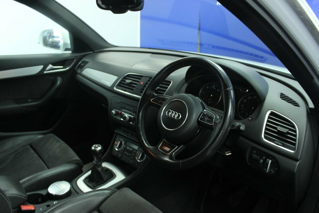Audi Q3 2L S Line Plus CF14ECJ White #4