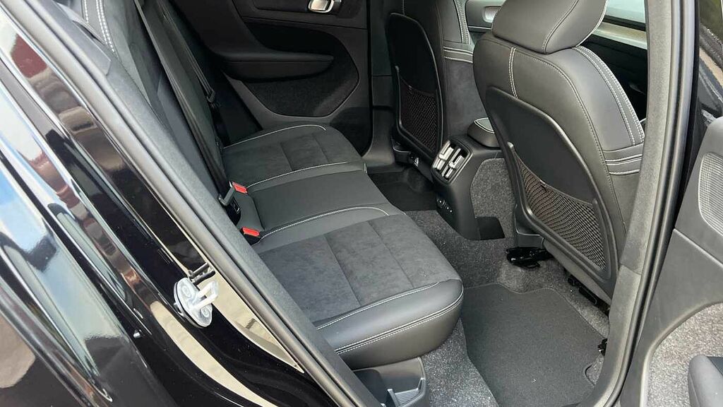 Volvo EX40 Black Edition Plus, Single Motor Extended Range, E LR75EEW Black #6