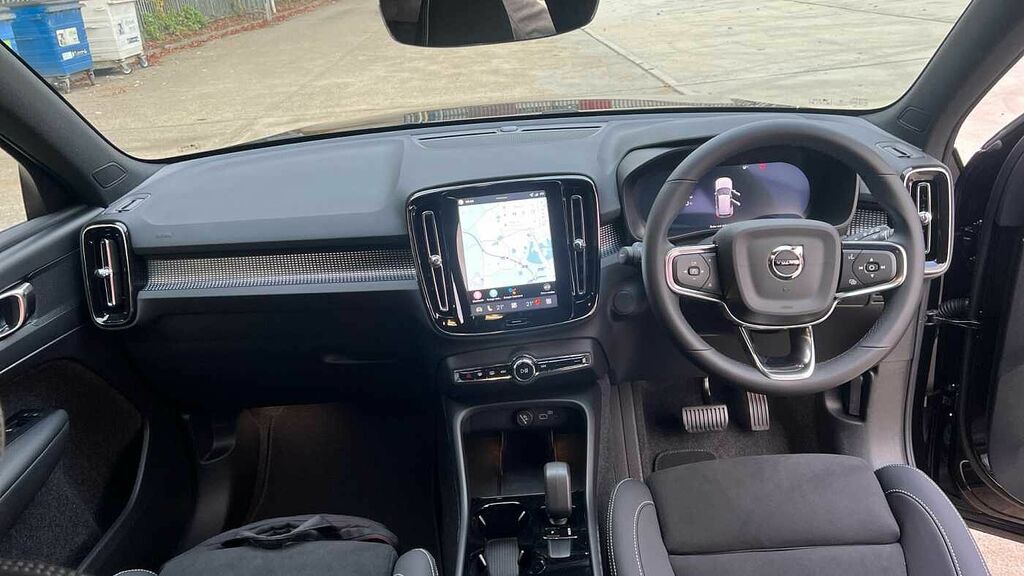 Volvo EX40 Black Edition Plus, Single Motor Extended Range, E LR75EEW Black #5