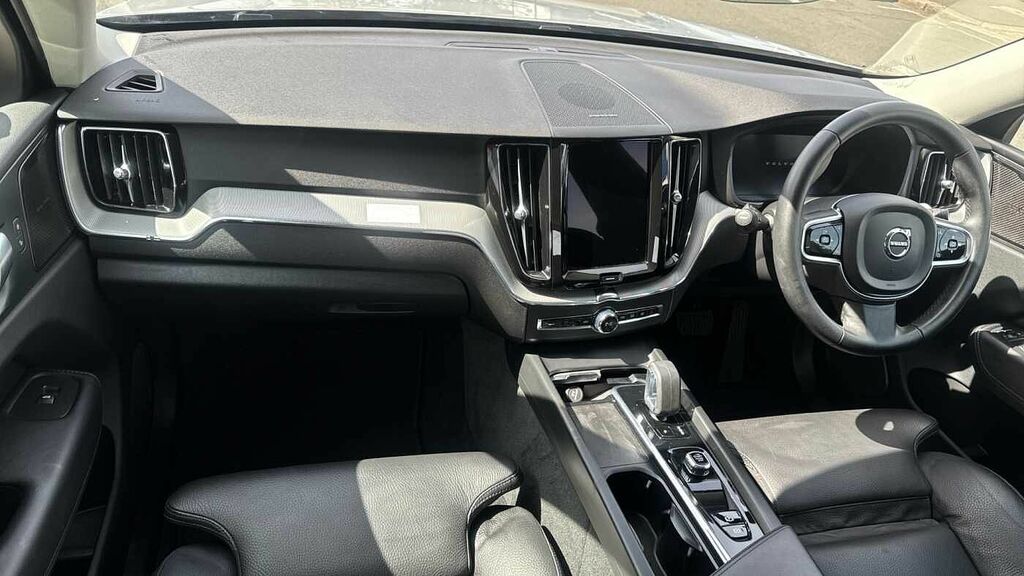 Volvo XC60 Plus, B4 Awd Mild Hybrid, Dark Silver #4