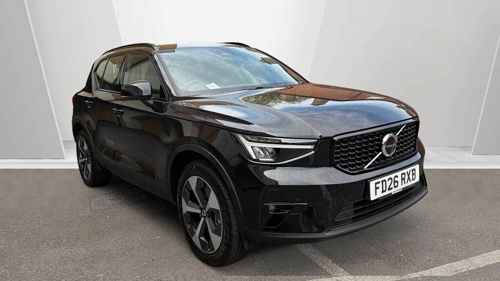 Volvo XC40 Plus, B4 Mild Hybrid, Dark Black